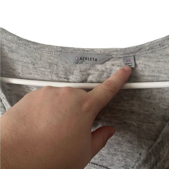 Athleta Gray 100% Linen light Weight Top Size XS - Picture 4 of 9